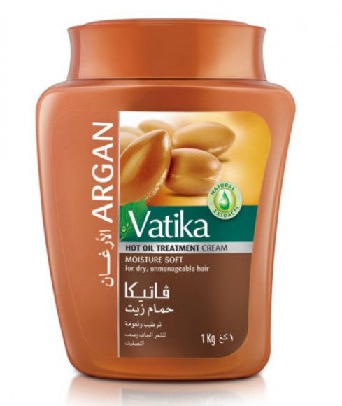 Маска для волос Vatika с маслом плодов марокканского аргана придает мягкость и шелковистость тусклым и сухим волосам.